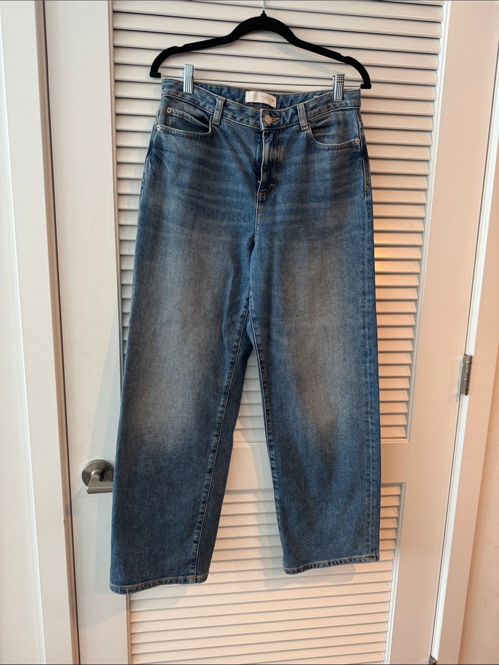 Zara 1975 Mid-rise Straight Loose Jeans
